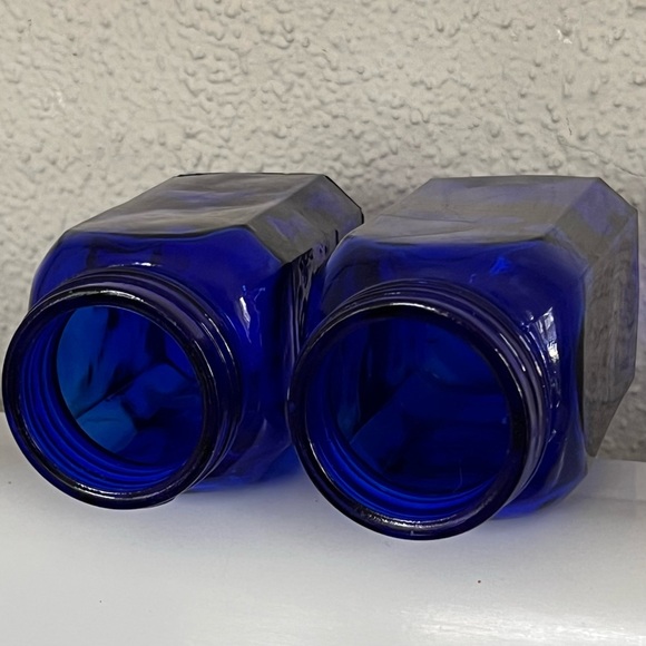 Vintage Cobalt Blue Glass Square Salt and Pepper Shakers Repro - Picture 6 of 10